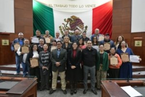 Entrega de reconocimientos por años de servicio y premios al servidor público 2025